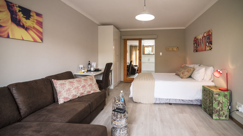 Organic Stay Guesthouse Swakopmund Buitenkant foto